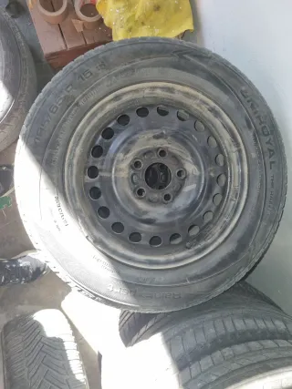 4 Llantas Ford 15 5x108 con neumáticos Hankook nue