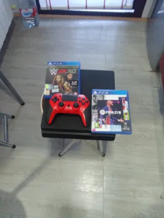 Mando PS4 Rojo + 2 Juegos FIFA 21 y WWE 2K20