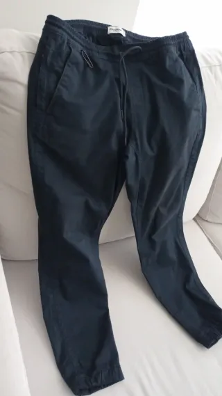 Pantalones chinos PULL&BEAR goma tobillo Talla M