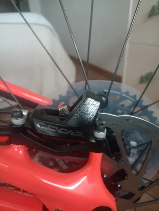 Frenos Sram Code RS 4 pistones Specialized nuevos