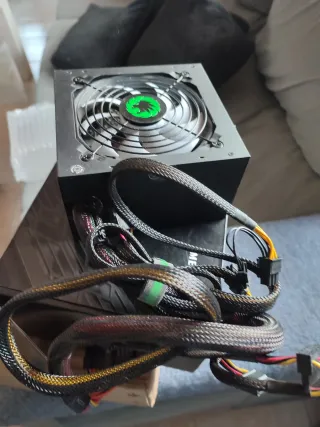 Fuente Alimentación GAME MAX 400W ATX