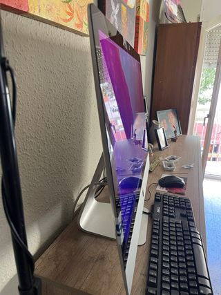 iMac Apple Plata y Blanco