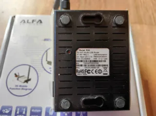 Alfa R36 router + Antena WiFi de Largo Alcance