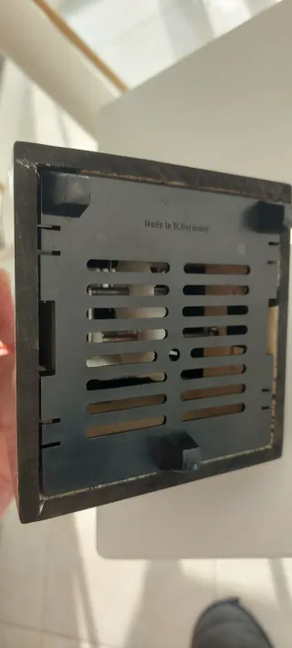 Metrónomo antiguo de madera  años 70-80