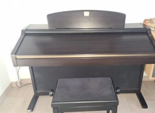 Piano Digital Yamaha Clavinova CVP-205