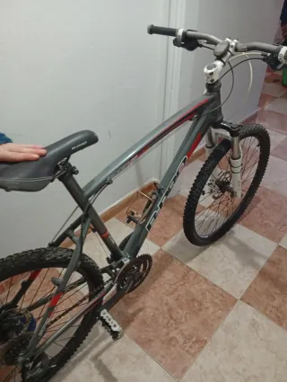 Bicicleta B-PRO en buen estado