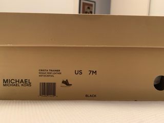 Deportivas Michael Kors Negras y Doradas