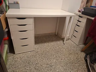 Escritorio Ikea con cajones