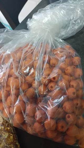 Abalorios dorados para bisutería