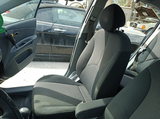 ASIENTO DELANTERO DERECHO KIA RIO (JB) D4FA