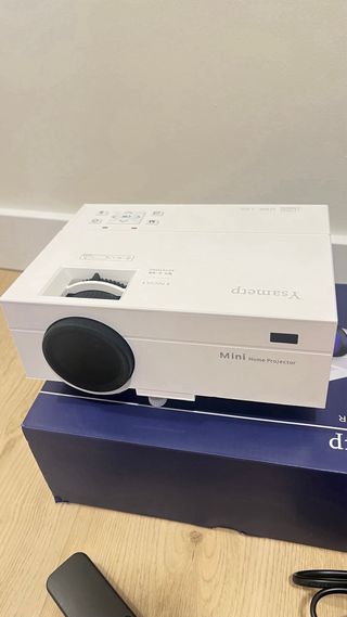 Mini Proyector Portátil Full HD