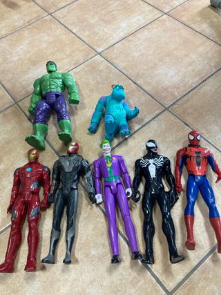 Muñecos Marvel: Hulk, Spiderman, Venom, Joker