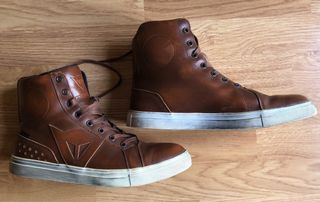Botas Dainese Moto Casual Marrón Cuero