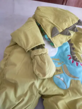 Buzo infantil dinosaurio Tuc Tuc