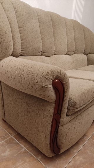 Sofá 3 plazas tela y madera