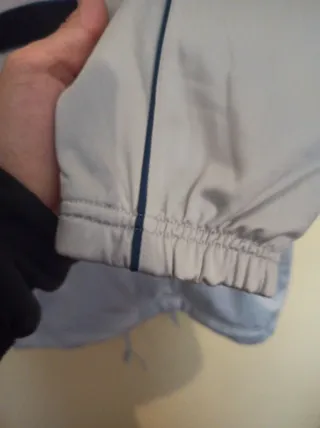 Chaqueta deportiva Reebok gris plata Talla L