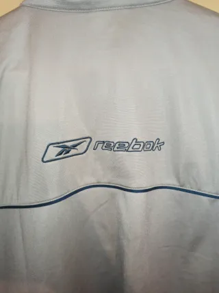 Chaqueta deportiva Reebok gris plata Talla L