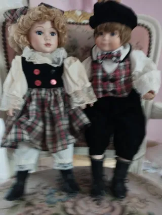 Coppia bambole porcellana vintage