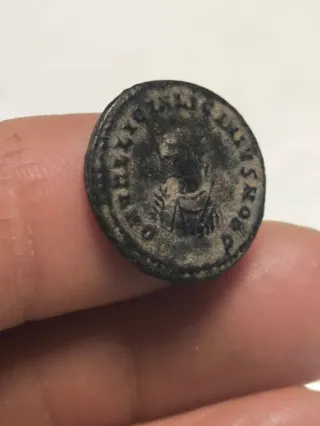 Moneda Romana Licino Puerta Campamento