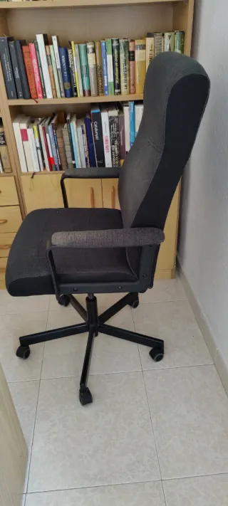 Silla de despacho ergonómica 5 patas