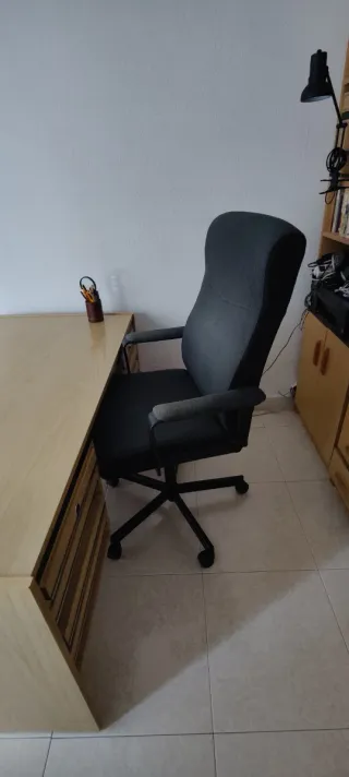 Silla de despacho ergonómica 5 patas