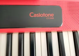 Teclado Casio CT-S200 Rojo