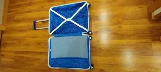 Maleta Mediana Victorio & Lucchino Azul Lunares