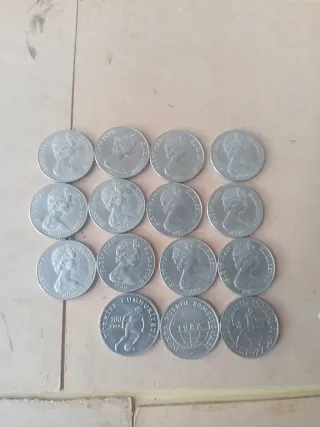15 Monedas Isabel II Conmemorativas