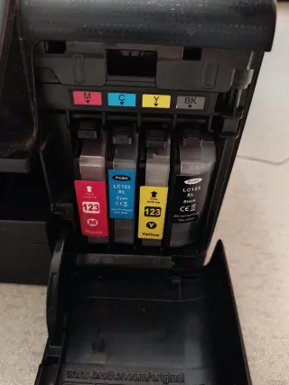 Stampante Brother DCP-J132W Wi-Fi