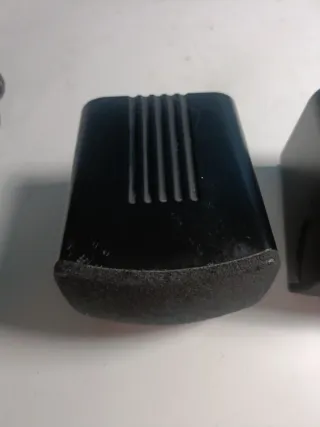 Altavoces Yamaha Central y 2 Satélites