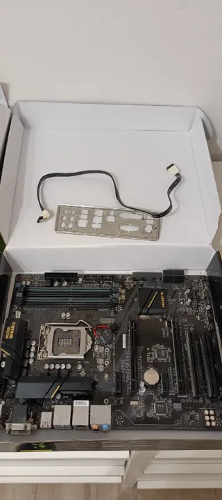 Placa Base Gigabyte GA-Z270-HD3P