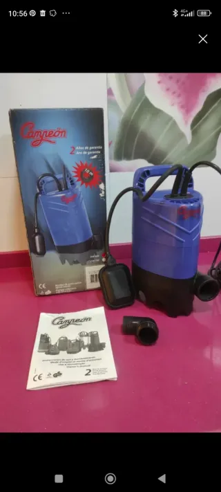 Bomba de agua CAMPEON nueva