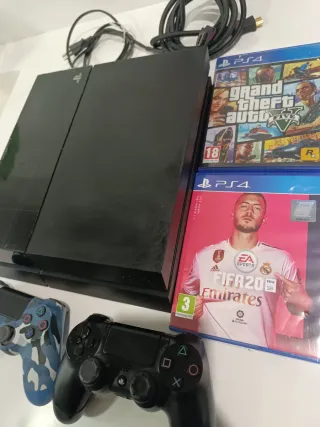 PlayStation 4 Negra + 2 Mandos + Juegos, cables