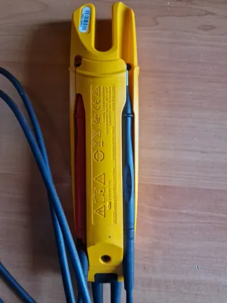 Fluke T5-600 Electrical Tester