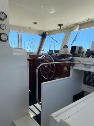 Barco Trawler Pilothouse 38