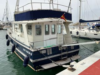 Barco Trawler Pilothouse 38