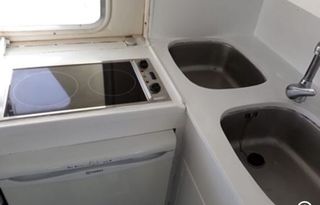 Barco Trawler Pilothouse 38