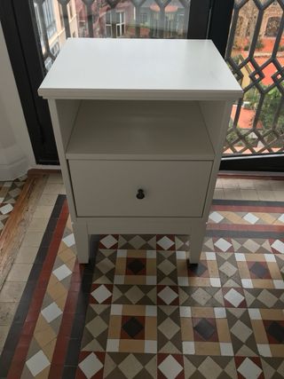 Mesilla blanca (x2) tipo IKEA HEMNES,