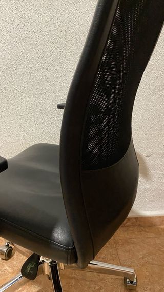 Silla de escritorio negra