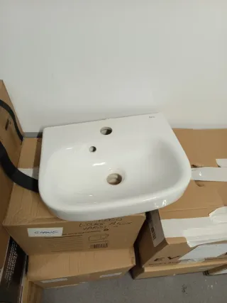 Escucho ofertas Lavamanos Roca (está en OVIEDO)