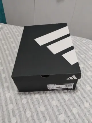 Zapatillas Adidas Duramo 44 2/3 sin estrenar