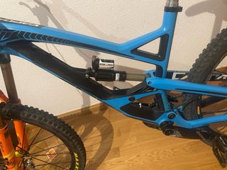 Yt Capra Cf Pro legendary edition