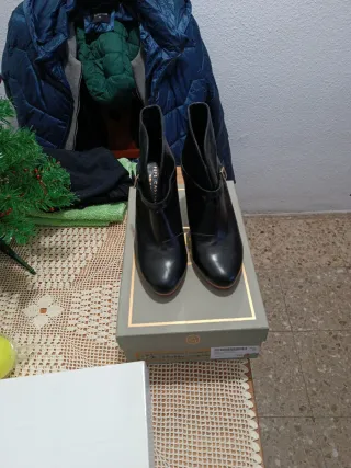 Botines negros de tacón