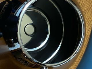 Bollitore Alessi 9093 con fischietto