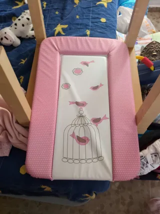 Cambiador bebé rosa lunares