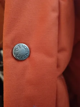 The North Face Plumas 550 Naranja
