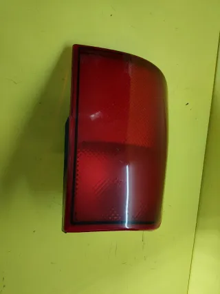 PILOTO TRASERO IZQUIERDO NISSAN TERRANO II