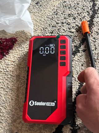 Arrancador Batería Coche con Inflador y Luz