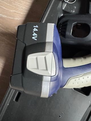 Taladro Atornillador 14.4V con Maletín