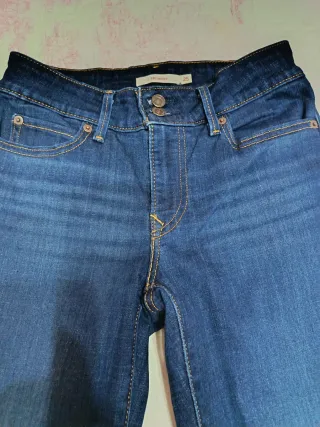 Pantalón Levi's 711 Skinny Talla 25